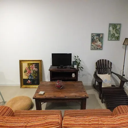 Oli 4 O 2 People Vut-lu-3838 مْبيفيرو